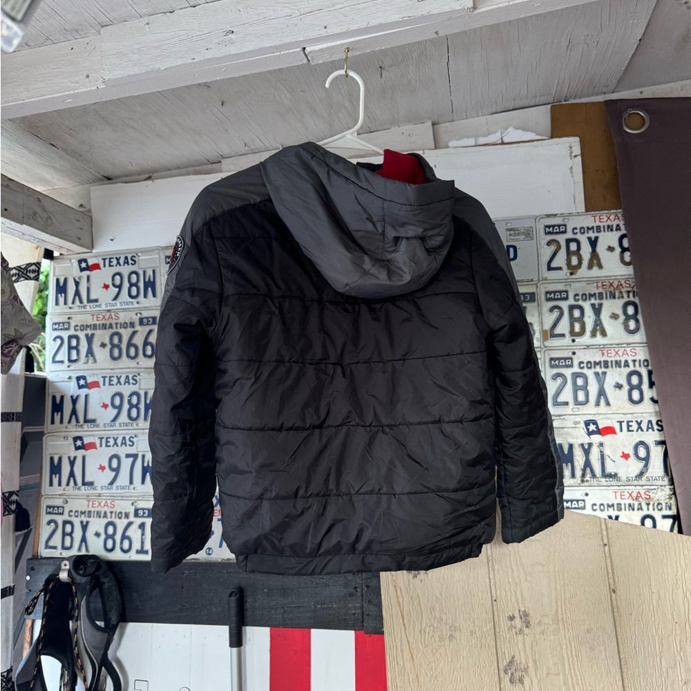 Jordan kids jacket size m good condition
